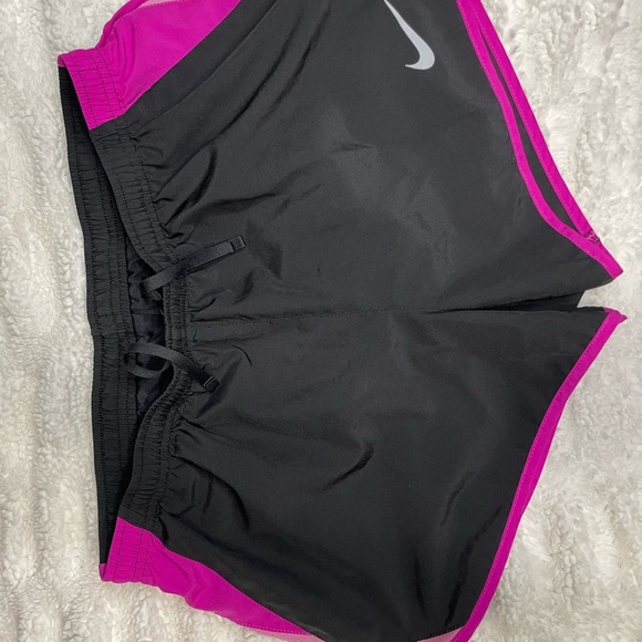 Nike Dri-Fit Black Pink Standard Fit 4" Running Shorts Womens Size Small - Picture 9 of 9